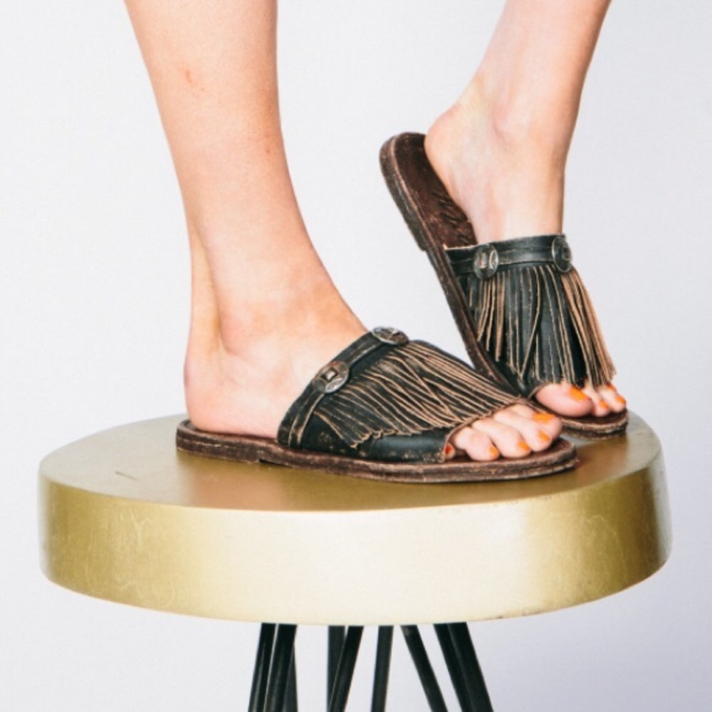 Leather slide sandals by Matisse